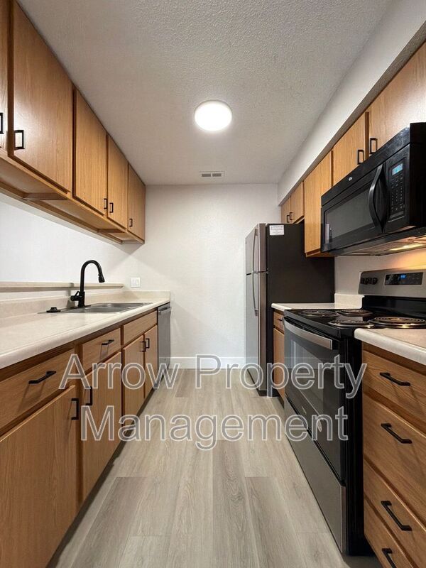 Building Photo - 2384 N 44th St