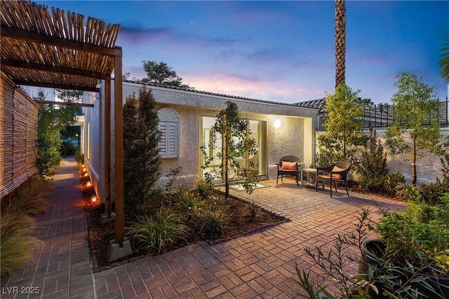 Building Photo - 3027 Bel Air Dr
