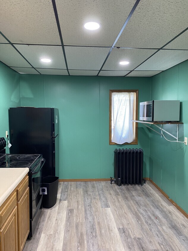 315 6TH ST Unit Upstairs Apartment, JACKSON, MN 56143 Apartments in