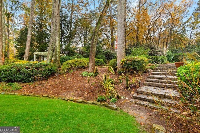 Building Photo - 120 Savannah Estates Dr