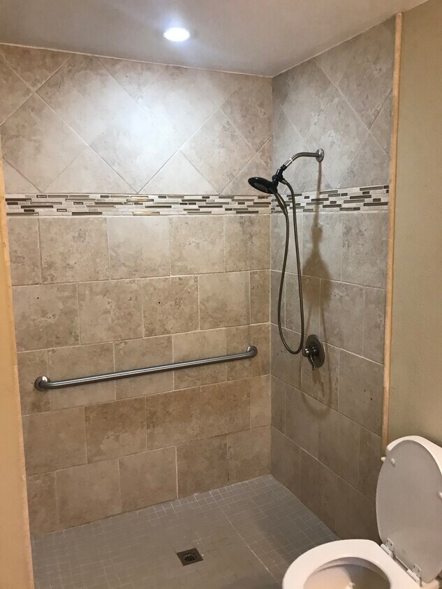 Foto principal - 632 Magnolia Dr