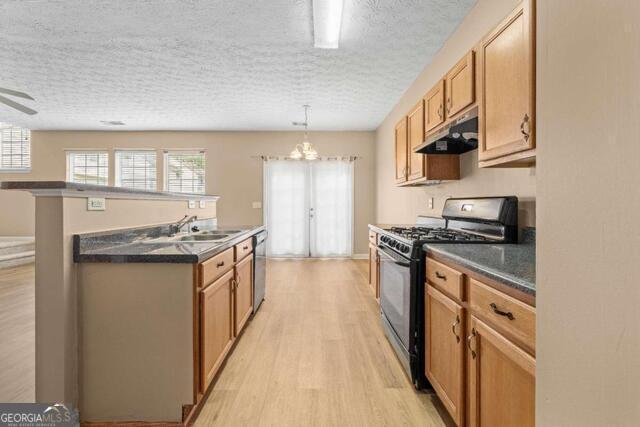Foto del edificio - 6225 Shenfield Ln