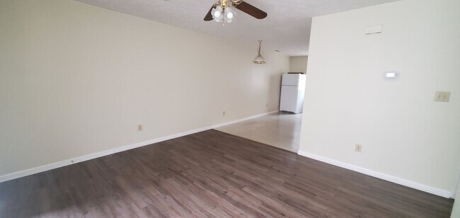 Building Photo - 204 Bahia Ln ~ Villa of Summerfield