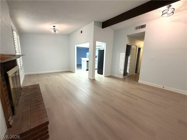 Building Photo - 700 Northstar St
