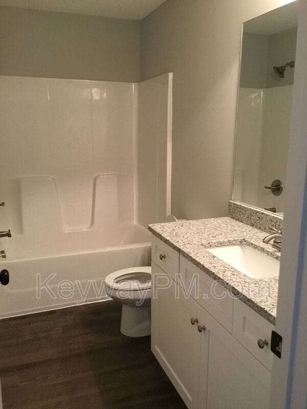 Foto del edificio - 626 Vista Dr