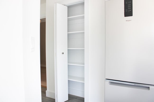 Building Photo - 3201 Octavia St