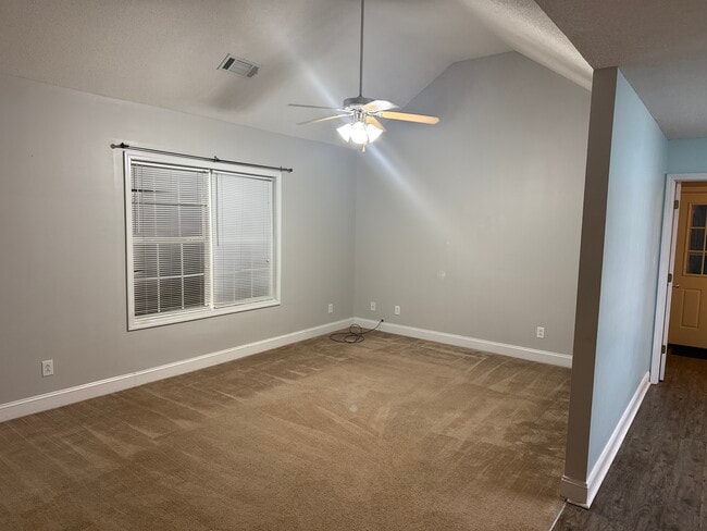 Building Photo - 223 River Forest Dr NE