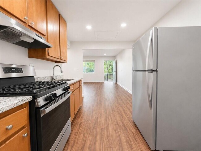Foto del edificio - 3203 E Point St