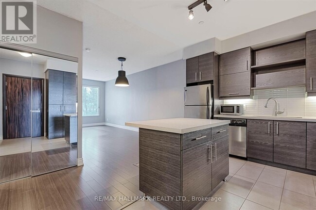 Building Photo - 277 South Park Rd