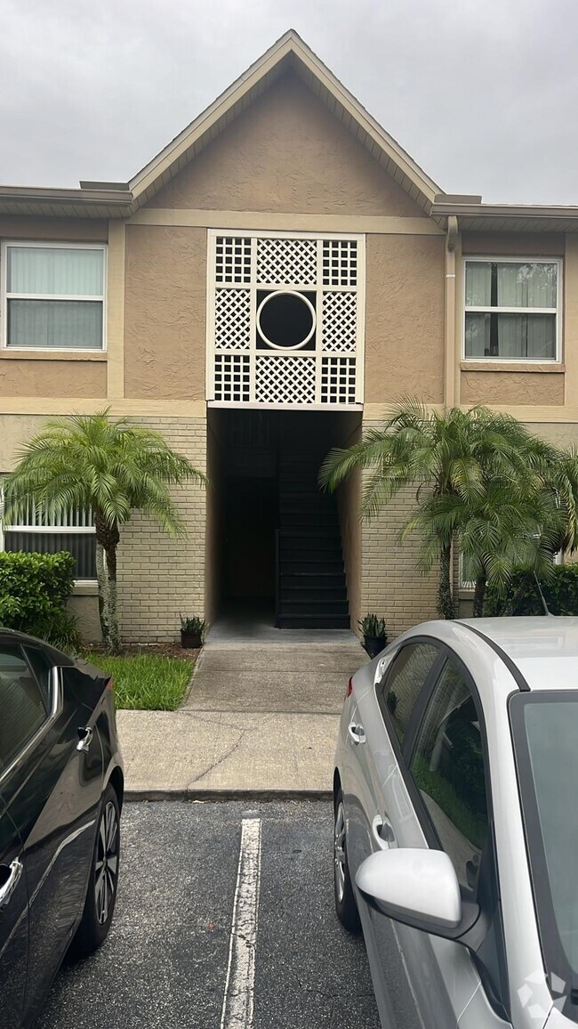 Building Photo - 2416 Swailes Dr