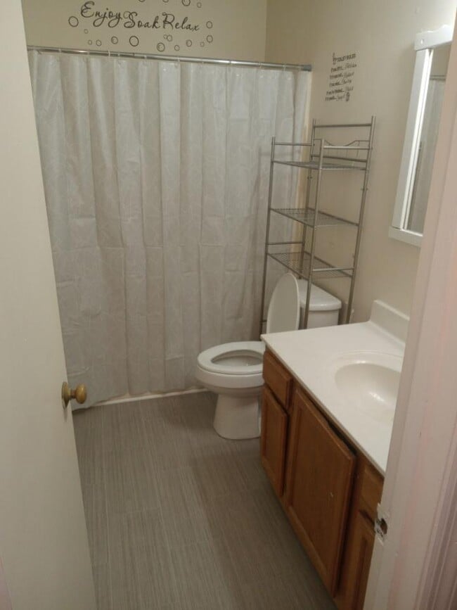 Foto del edificio - 311 Lee Dr