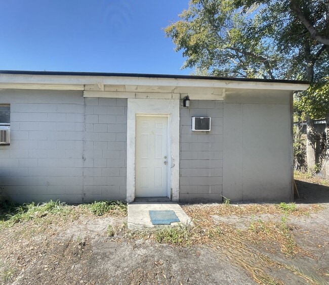 Photo - 10603 Briarcliff Rd E Apartment