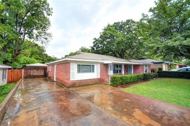 Building Photo - 4004 Caddo Trail