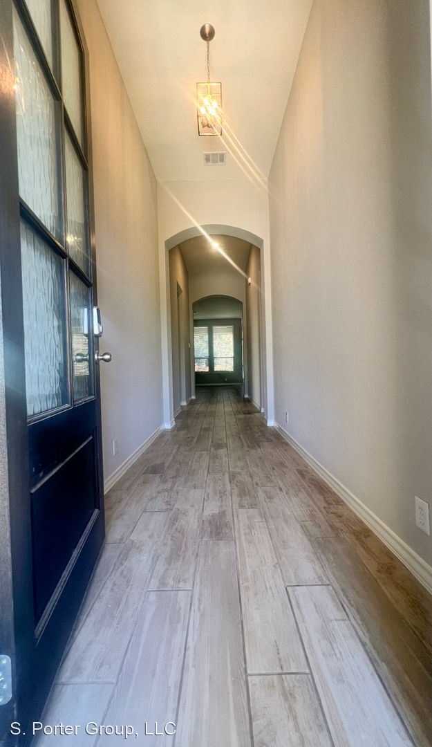 Building Photo - 4 br, 3 bath House - 12156 Tower Forest