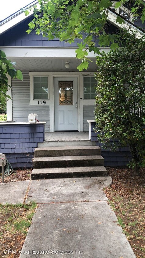 Foto principal - 3 br, 2 bath House - 119 Crater Lake Ave
