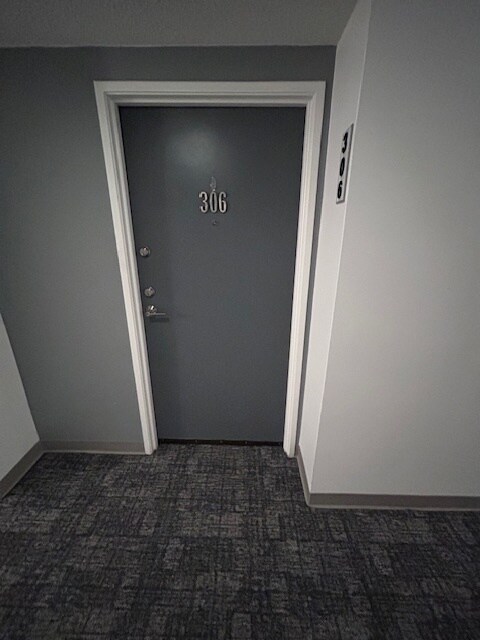 Foto del edificio - 6930 E Girard Ave