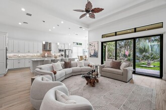 Building Photo - 9368 Cantal Cir E