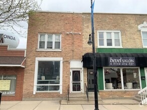 Building Photo - 201 S Main St