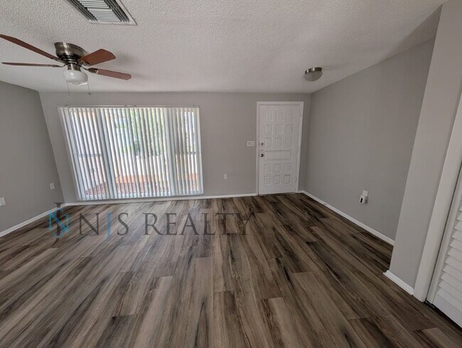 Foto del edificio - 1203 Maybury Dr