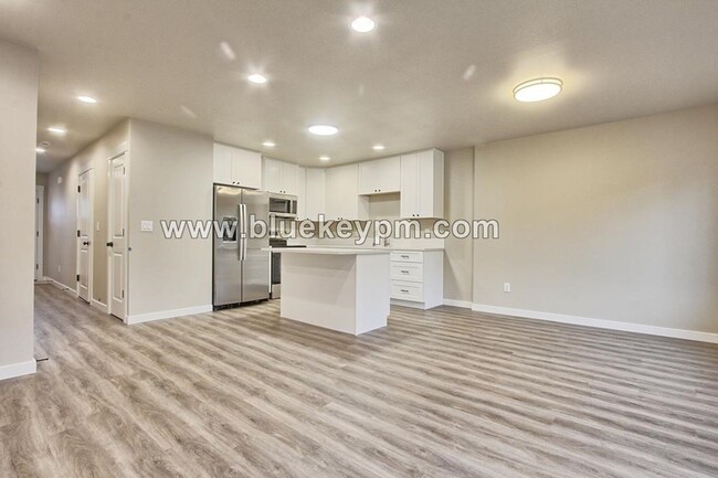 Building Photo - BRAND NEW! Unit 209-C: 3 Bed, 2.5 Bath Tow...