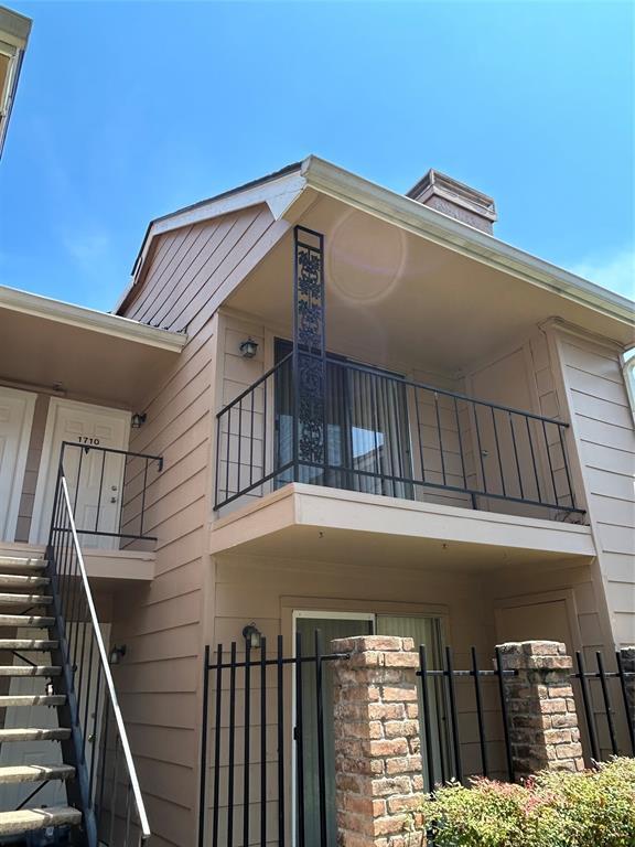Foto principal - 2800 Jeanetta St