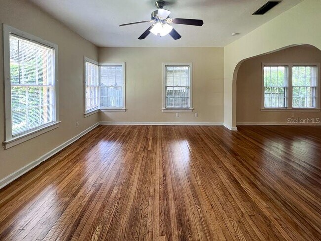 Foto del edificio - 2734 SW 3rd Pl