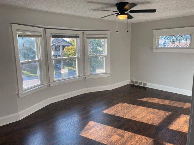 Building Photo - 2203 Bunts Rd