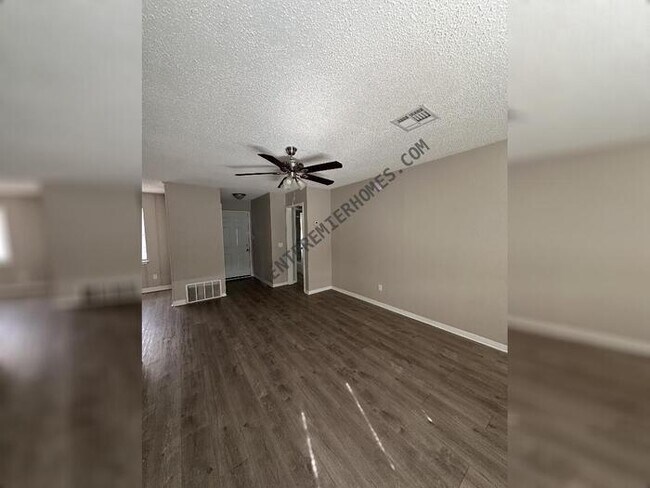 Building Photo - 1116 SW 43rd St