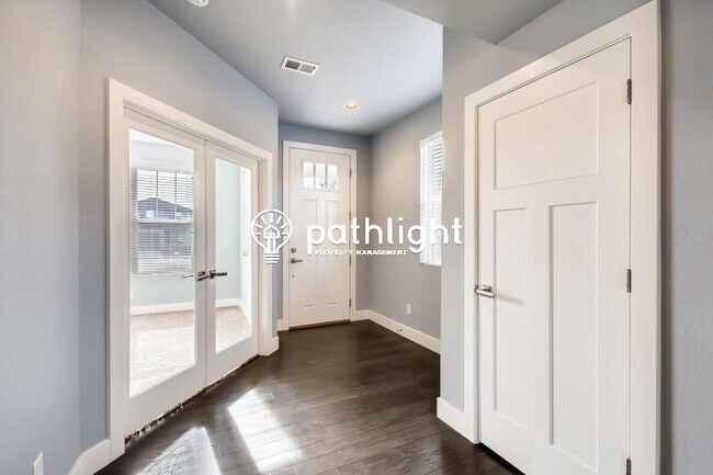 Foto del edificio - 5740 African Daisy Ct