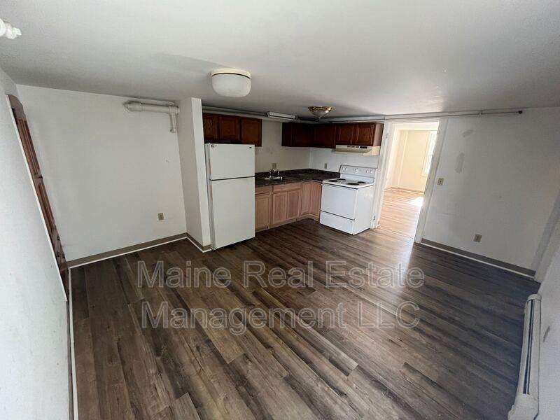 2412 Western Ave Unit F, Newburgh, ME 04444 Condo for Rent in