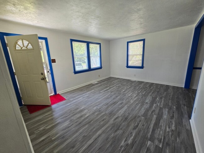 Building Photo - 2312 Reed Rd