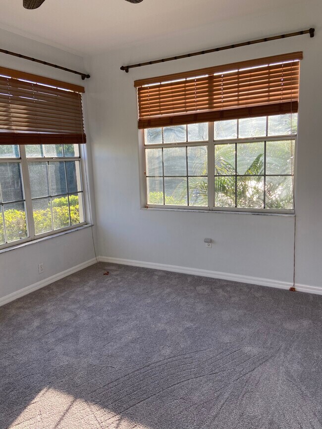 Building Photo - 8370 Wingate Dr