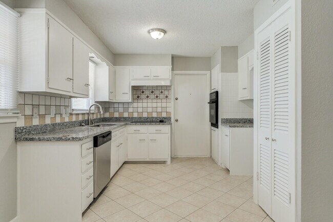 Foto del edificio - 4916 46th St