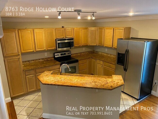 Building Photo - 8763 Ridge Hollow Ct