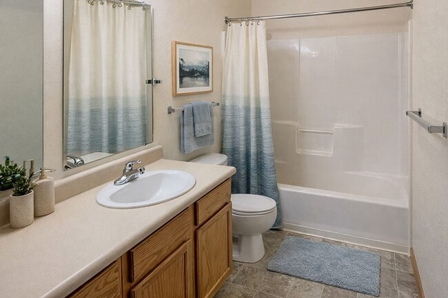 Building Photo - Pebble Creek Apartments