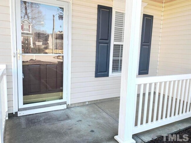 Building Photo - Charming 4 bedroom Ranch in Raleigh!