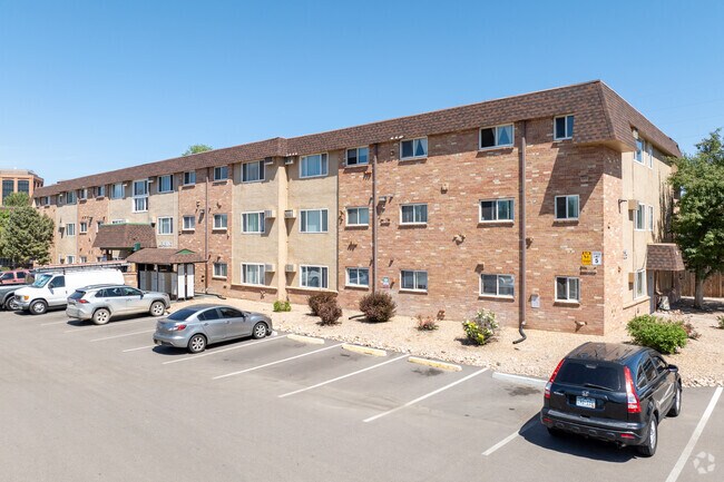Glendale offers multifamily housing with easy access to dining and entertainment.