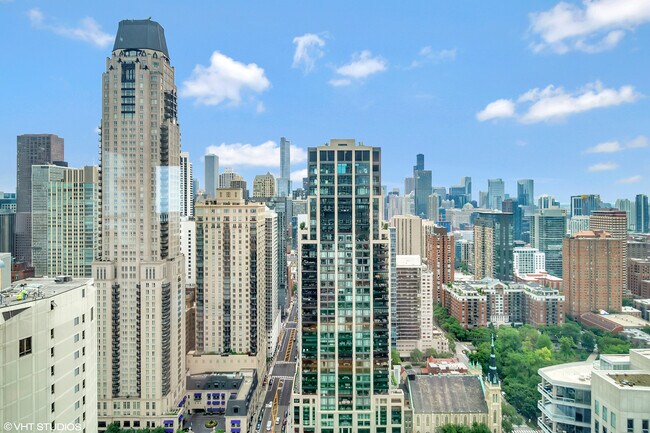 Foto del edificio - 1030 N State St