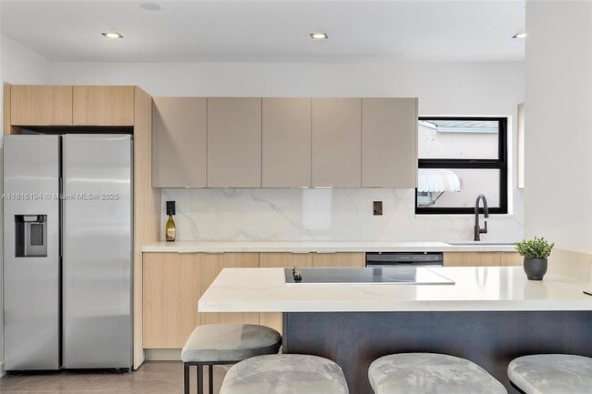 Foto del edificio - 501 NW 46th St
