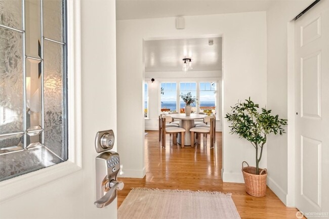 Foto del edificio - 4Bd/2.75Ba Mukilteo House