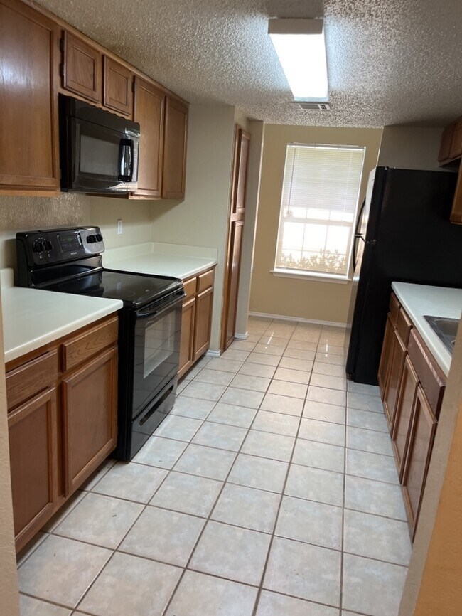 Foto del edificio - 4320 Hulen Cir E