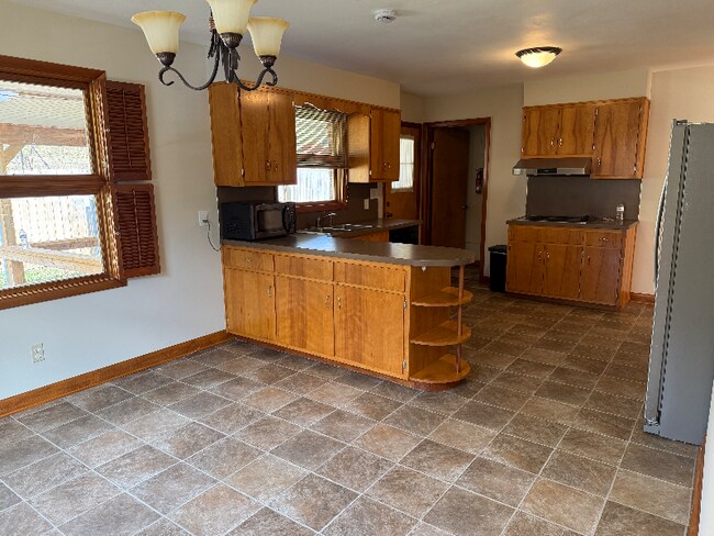 Foto del edificio - 532 Bays View Rd