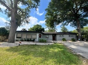 Building Photo - 339 Croton Dr