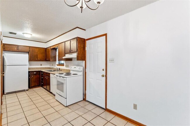 Foto del edificio - 504 Farnell Ln