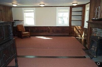 Building Photo - 772 Farmington Ave