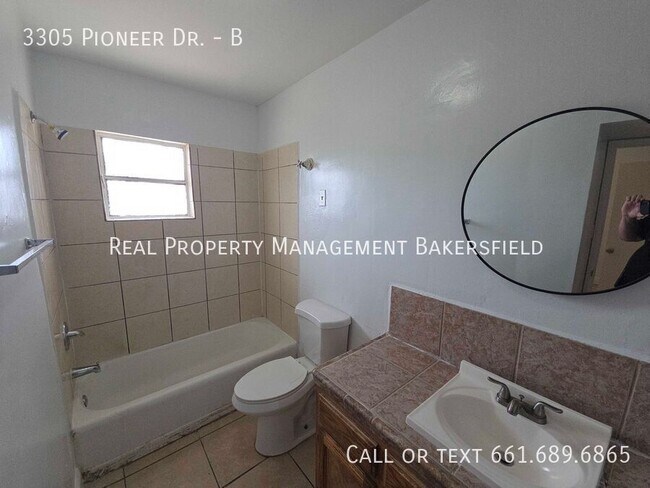 Building Photo - 3305 Pioneer Dr