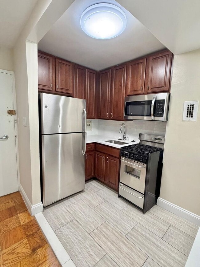 Interior Photo - Park East Apartments