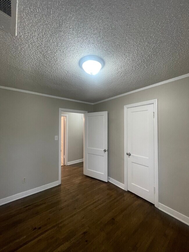 Foto del edificio - 4495 Helene Rd