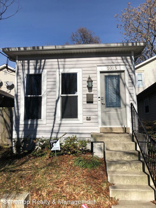 Primary Photo - 3 br, 2 bath House - 1015 E. Muhammed Ali ...