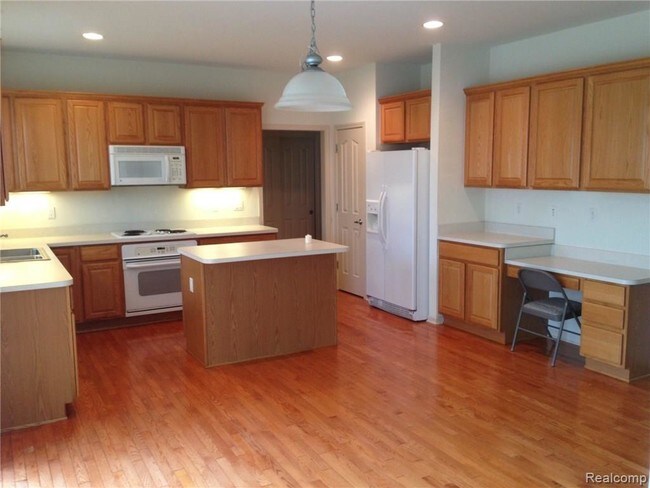 Foto del edificio - 16591 Johnson Creek Dr